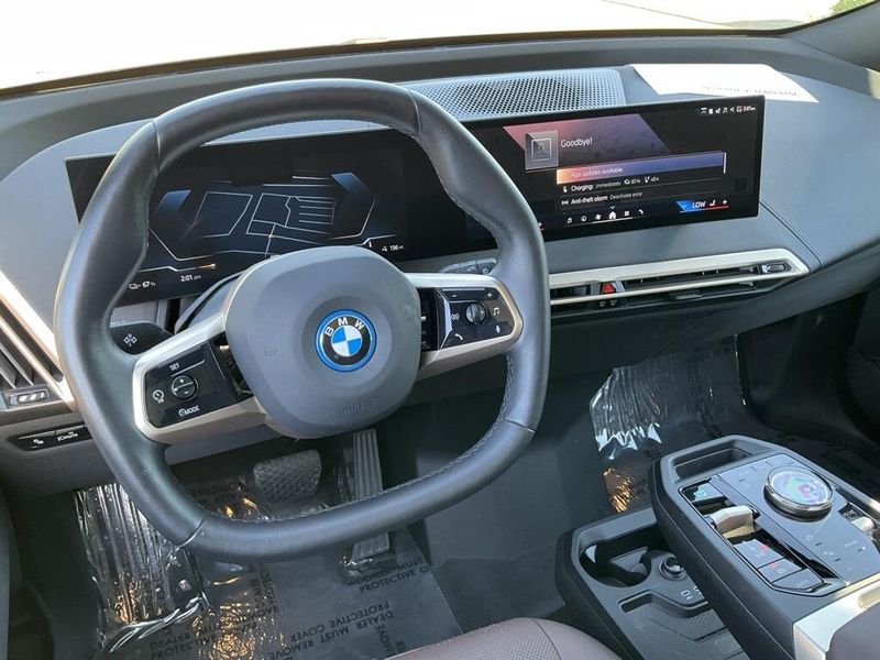 2024 BMW iX xDrive50Image 28