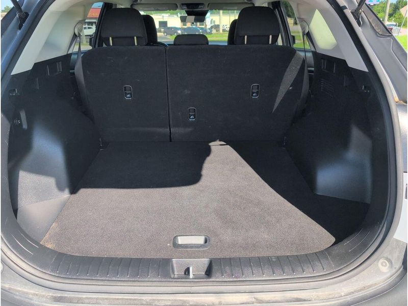 Used 2024 Kia Sportage LXImage 32