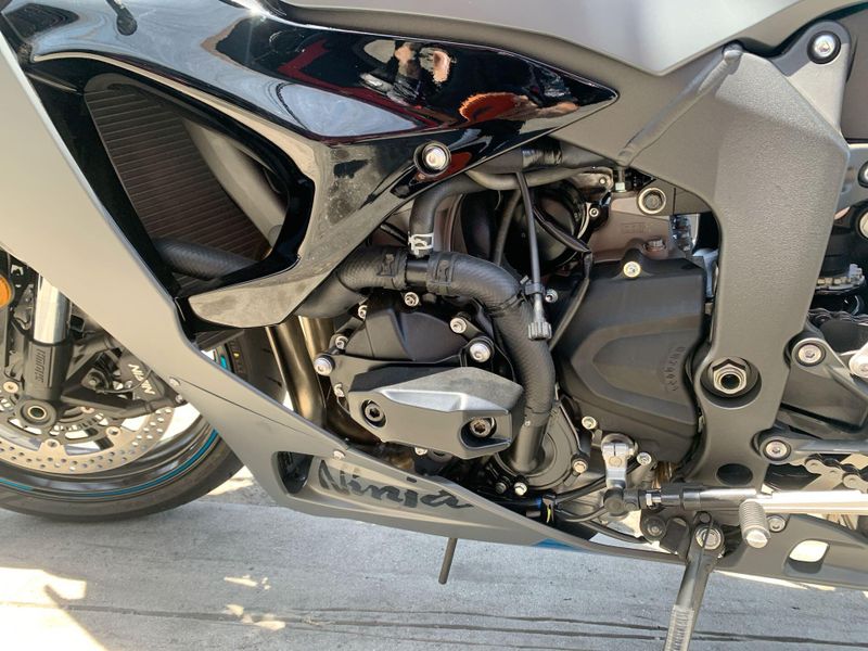 2025 Kawasaki NINJA ZX-6R ABS Image 25