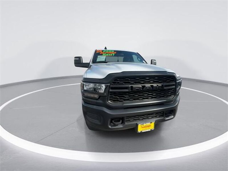 2023 Ram 2500 Tradesman photo 3