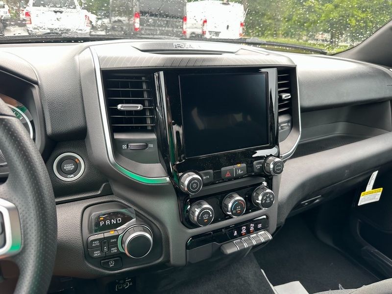 2025 RAM 1500 Big Horn Crew Cab 4x4 5