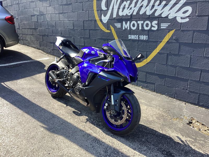 Used 2023 Yamaha YZF R1 