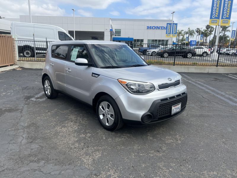 2016 Kia Soul BaseImage 4
