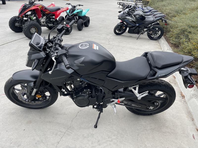 2025 Honda CB500F Image 5