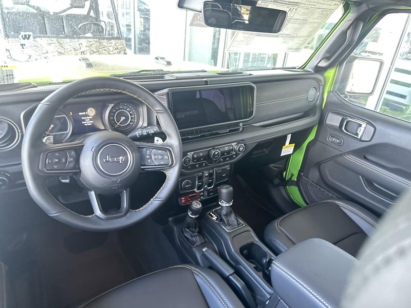 New 2025 Jeep Wrangler 4-door Rubicon 392Image 17