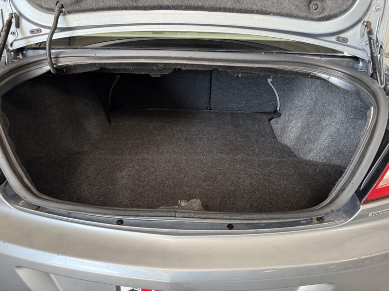 Used 2008 Chrysler Sebring TouringImage 5