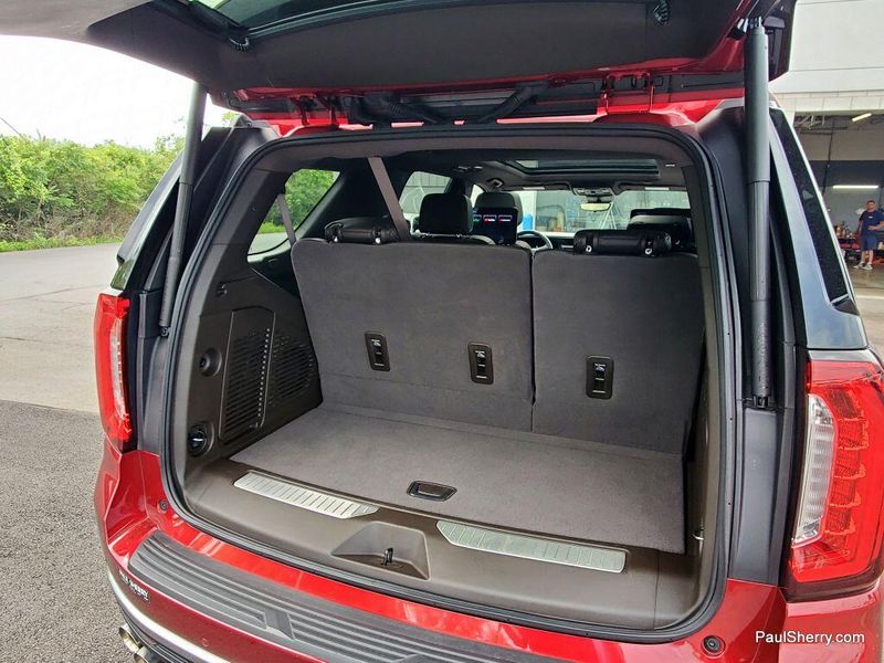 2023 GMC Yukon Denali ReserveImage 5