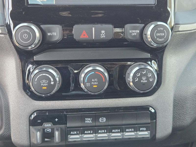 New 2025 RAM 5500 Tradesman Chassis Regular Cab 4x2 84' Ca