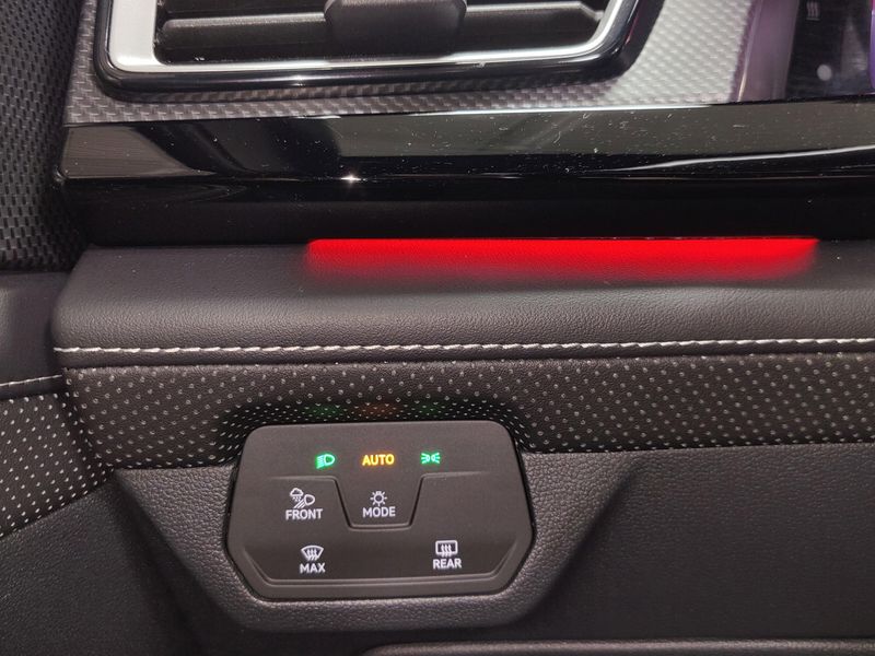 Used 2025 Volkswagen Atlas Cross Sport SEL R-Line Black AWD w/Sunroof/NavImage 26