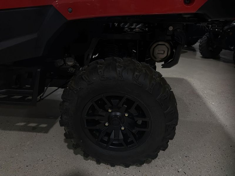 New 2025 Honda PIONEER 1000-6 DLX CREW Image 21