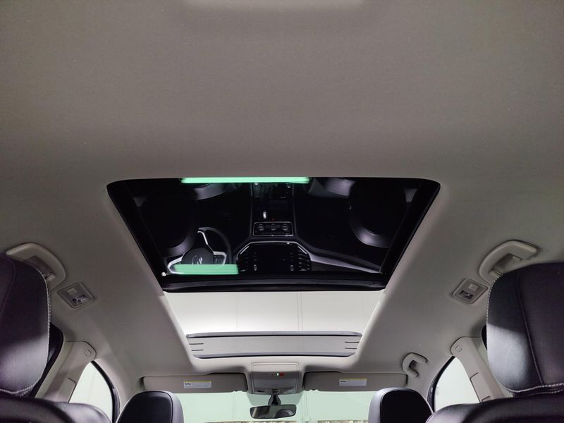 Used 2022 Volkswagen Atlas AWD V6 SE w/Technology/SunroofImage 7