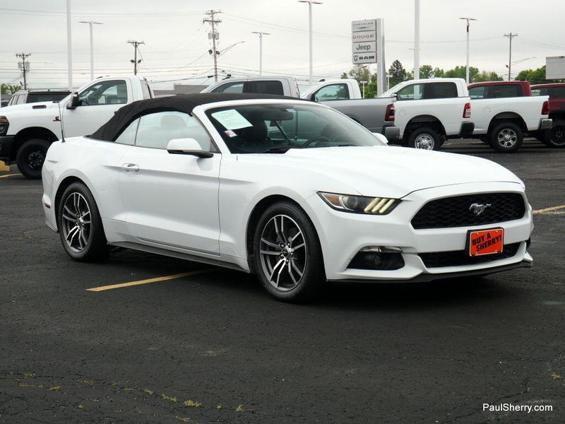 2017 Ford Mustang EcoBoost PremiumImage 14