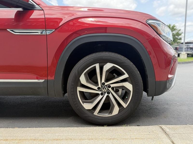 2023 Volkswagen Atlas Cross Sport 3.6L V6 SELImage 12