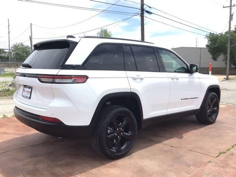 2025 Jeep Grand Cherokee Altitude X 4x2Image 5