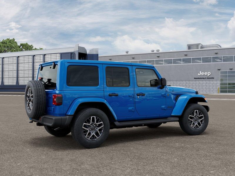 New 2026 Jeep Wrangler 4-door SaharaImage 4