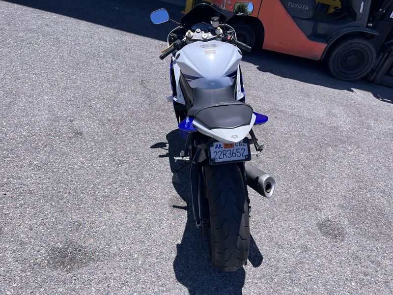 Used 2014 Yamaha YZF-R6 CA Image 24