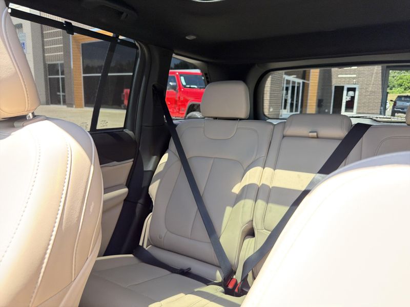 Used 2025 Jeep Grand Cherokee LimitedImage 45
