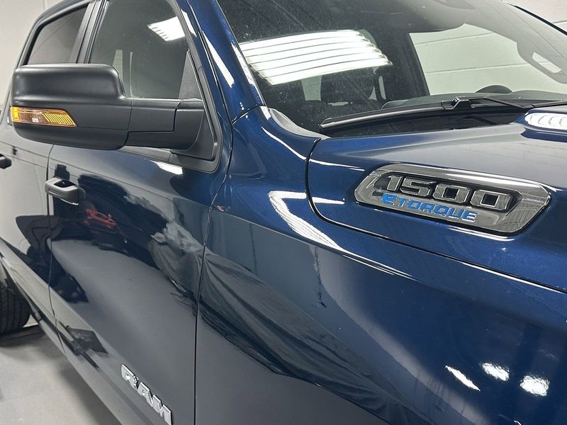 2023 RAM 1500 Big Horn Crew Cab 4x4Image 3