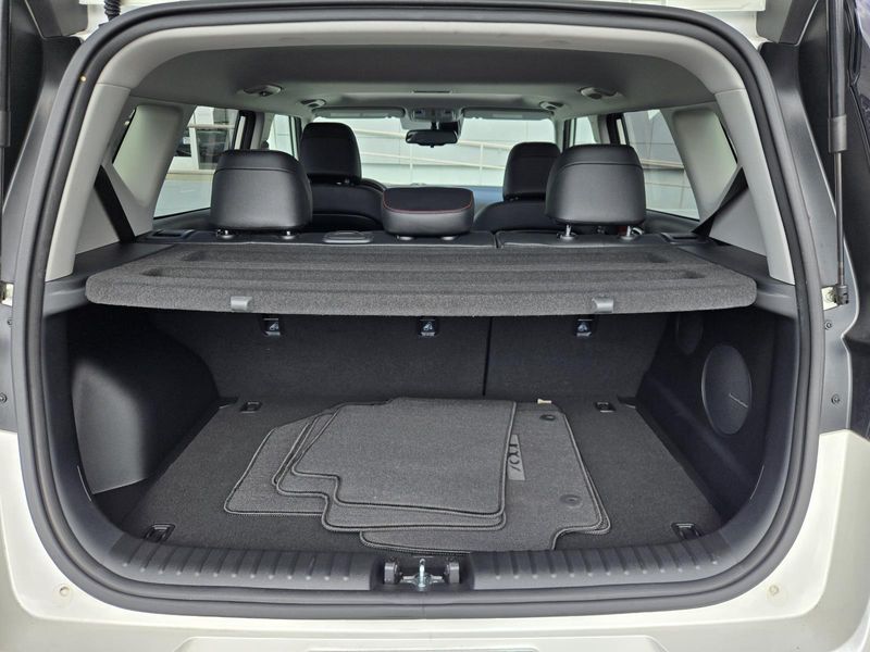 2023 Kia Soul GT-Line photo 28