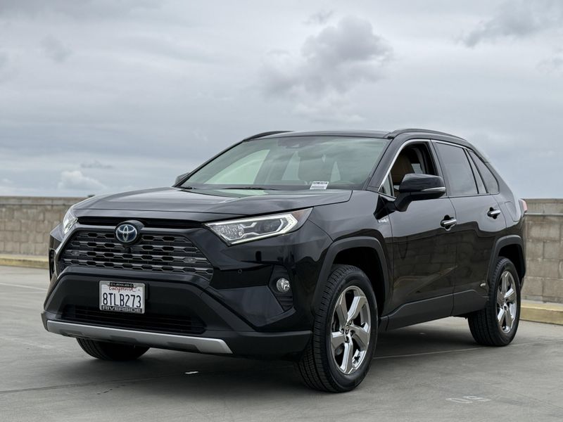 2021 Toyota RAV4 Hybrid LimitedImage 7