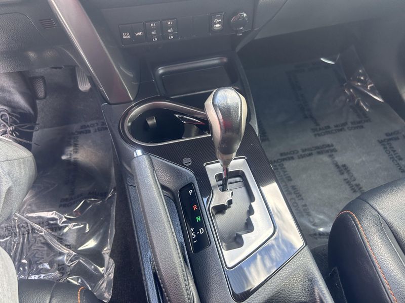 2016 Toyota RAV4 SEImage 22