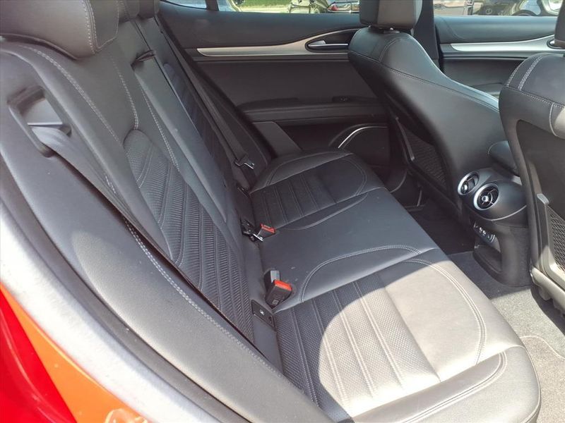 Used 2022 Alfa Romeo Stelvio VeloceImage 11