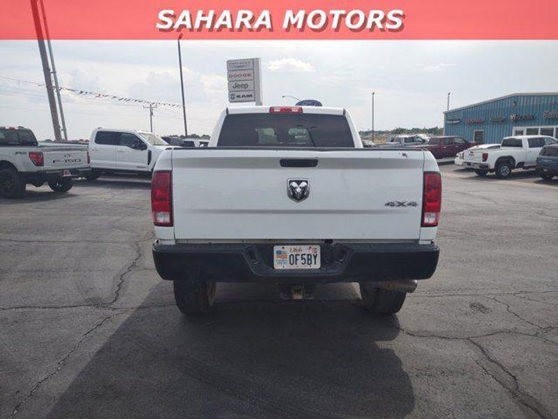 2018 Ram 3500 Tradesman photo 3