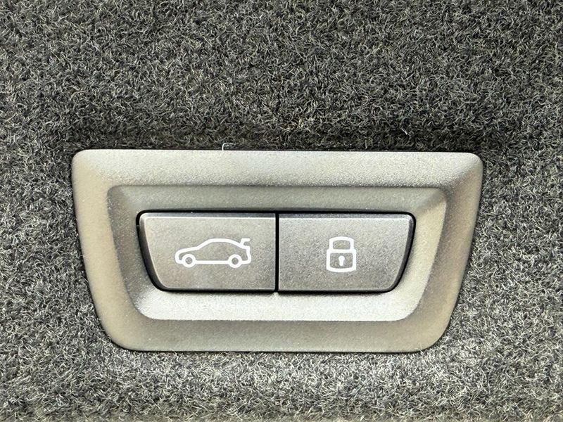 2025 BMW i7 eDrive50Image 16