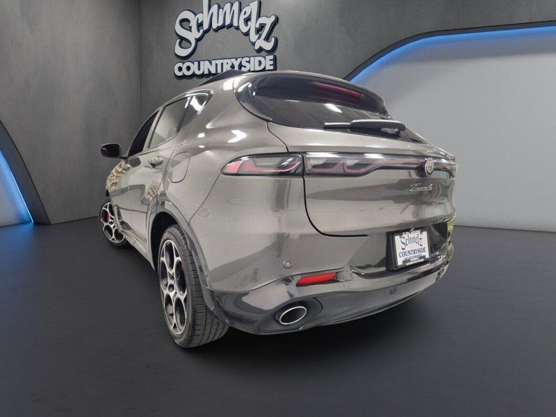 Used 2024 Alfa Romeo Tonale Veloce eAWD w/Sunroof & Activ AsstImage 15