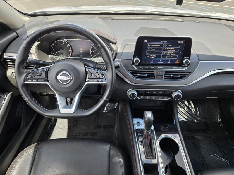 Used 2025 Nissan Altima SR FWD