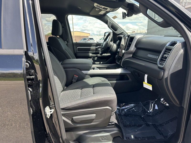 2025 RAM 1500 Big HornImage 11