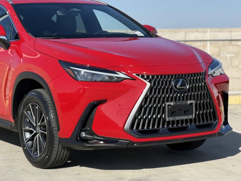 2024 Lexus NX 250Image 3