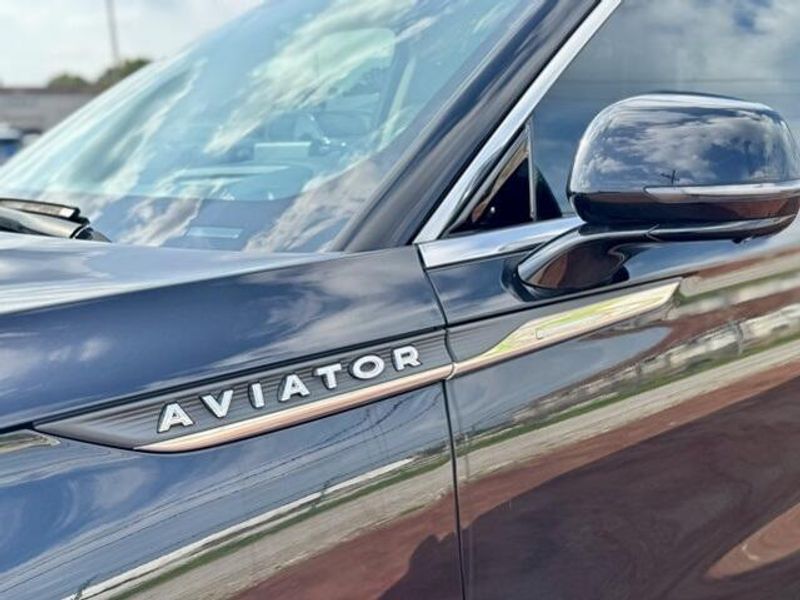 Used 2020 Lincoln Aviator ReserveImage 10