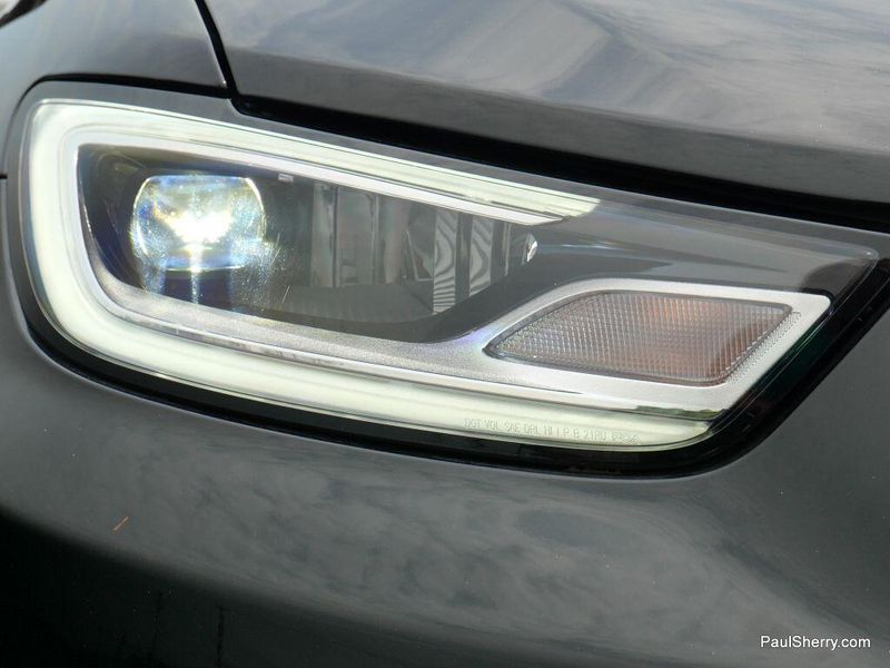 2025 Chrysler Pacifica LimitedImage 12