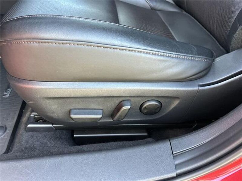 2022 Mazda Mazda3 Hatchback Premium PlusImage 19
