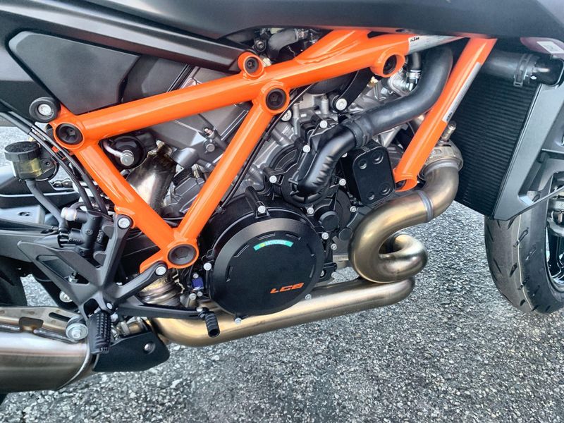 New 2026 KTM 1390 SUPER DUKE R EVO Image 25