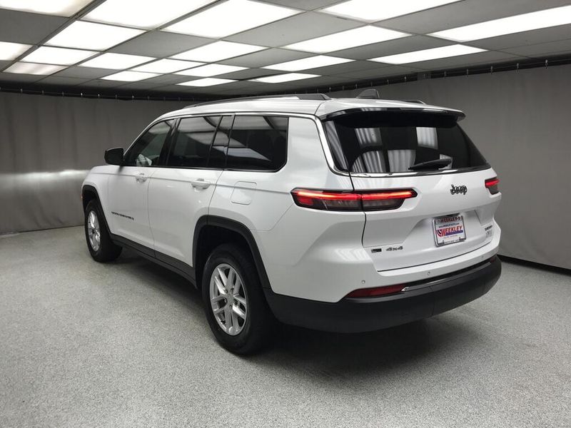 Used 2023 Jeep Grand Cherokee L LaredoImage 2