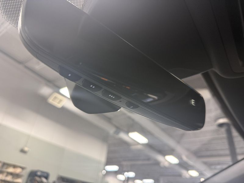 Used 2023 Volkswagen ID.4 S w/Glass RoofImage 27