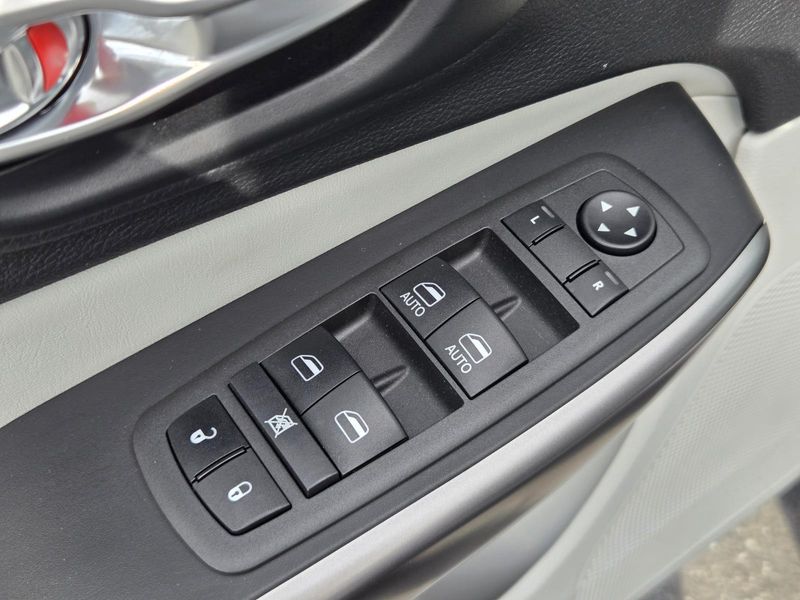Used 2022 Jeep Cherokee Latitude Lux 4x4
