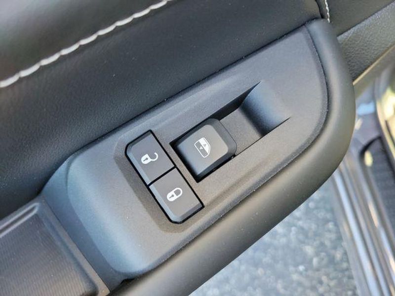 New 2026 Jeep Grand Cherokee L Limited Reserve 4x4