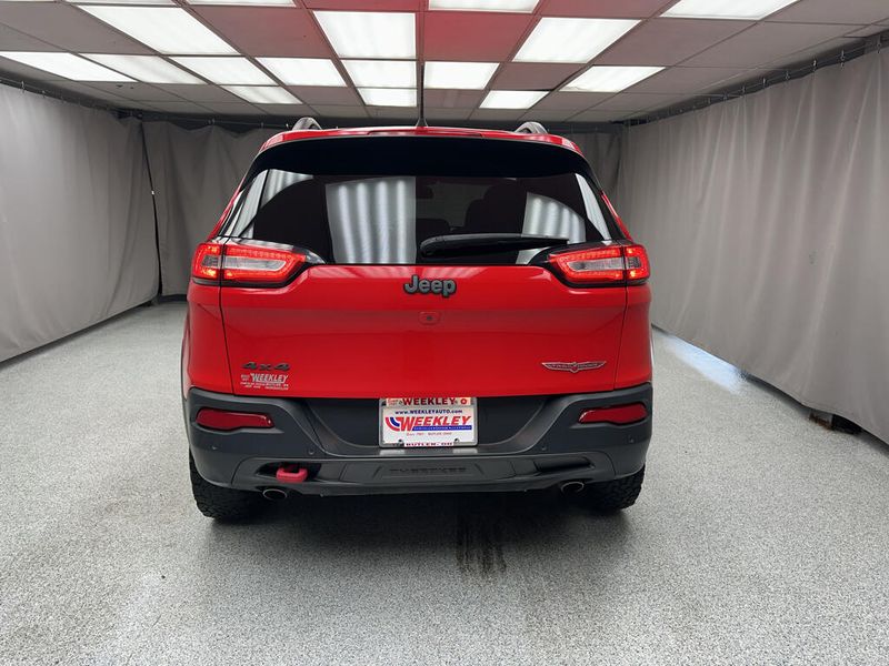 Used 2018 Jeep Cherokee TrailhawkImage 3