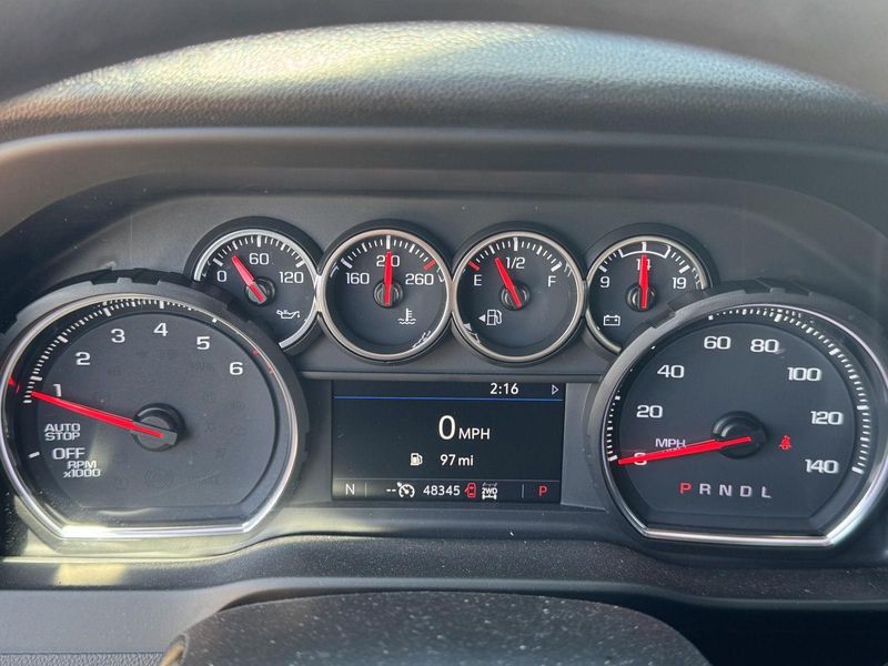 2022 Chevrolet Silverado 1500 Custom photo 12