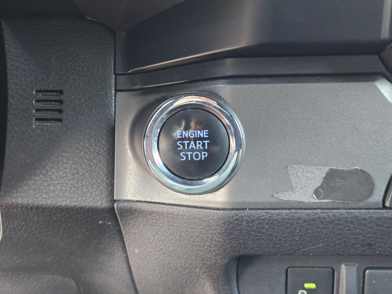 Used 2019 Toyota Tacoma TRD Off Road Double Cab 5' Bed V6 AT (Natl)