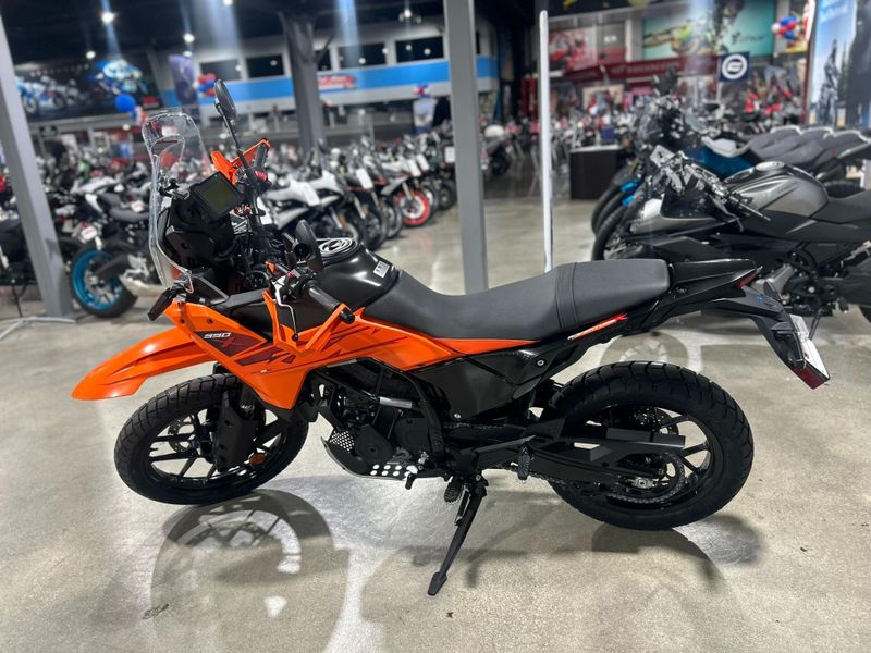 New 2025 KTM 390 ADVENTURE X Image 10