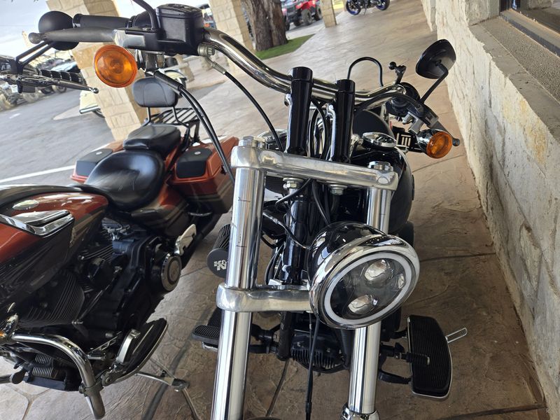 USED 2015 HARLEY DYNA WIDE GLIDE Image 11