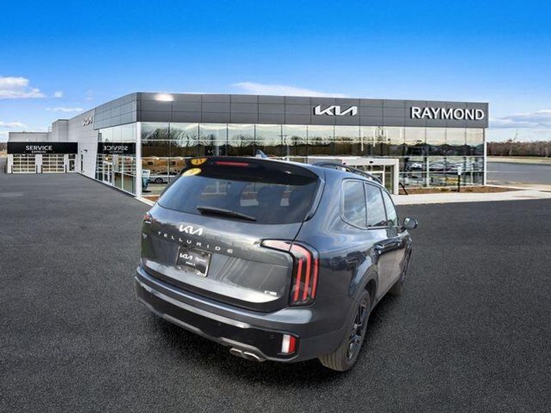 Used 2024 Kia Telluride SX-Prestige X-LineImage 4