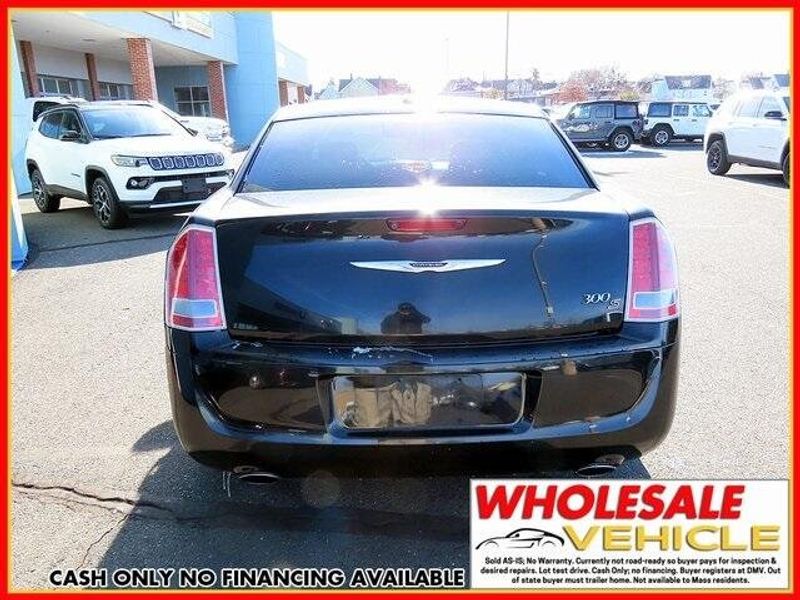 2013 Chrysler 300 SImage 6