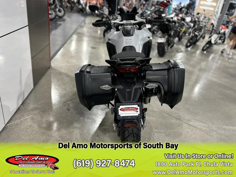 2024 Ducati MULTISTRADA V4 S TRAVEL & RADAR SPOKED WHEELS Image 2