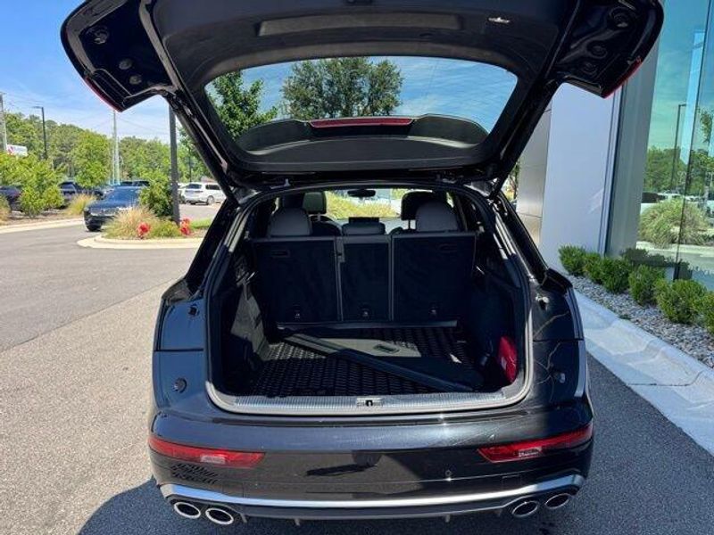 2022 Audi SQ5 Premium