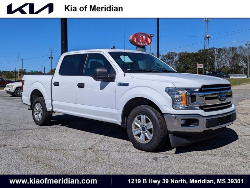 2020 Ford F-150  in a WHITE exterior color. Johnson Dodge 601-693-6343 pixelmotiondemo.com 